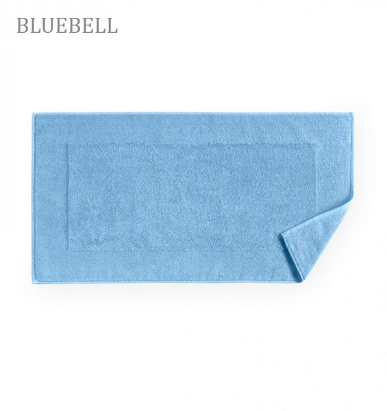 http://lynnens.com/cdn/shop/products/sferra-bello-tub-mat-775tubmat-bluebell-silo_grande.jpg?v=1615062433