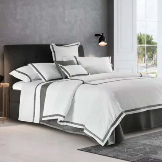 Pegaso Duvet Cover & Shams Collection