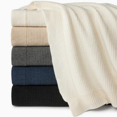 Pettra Lambswool Throw